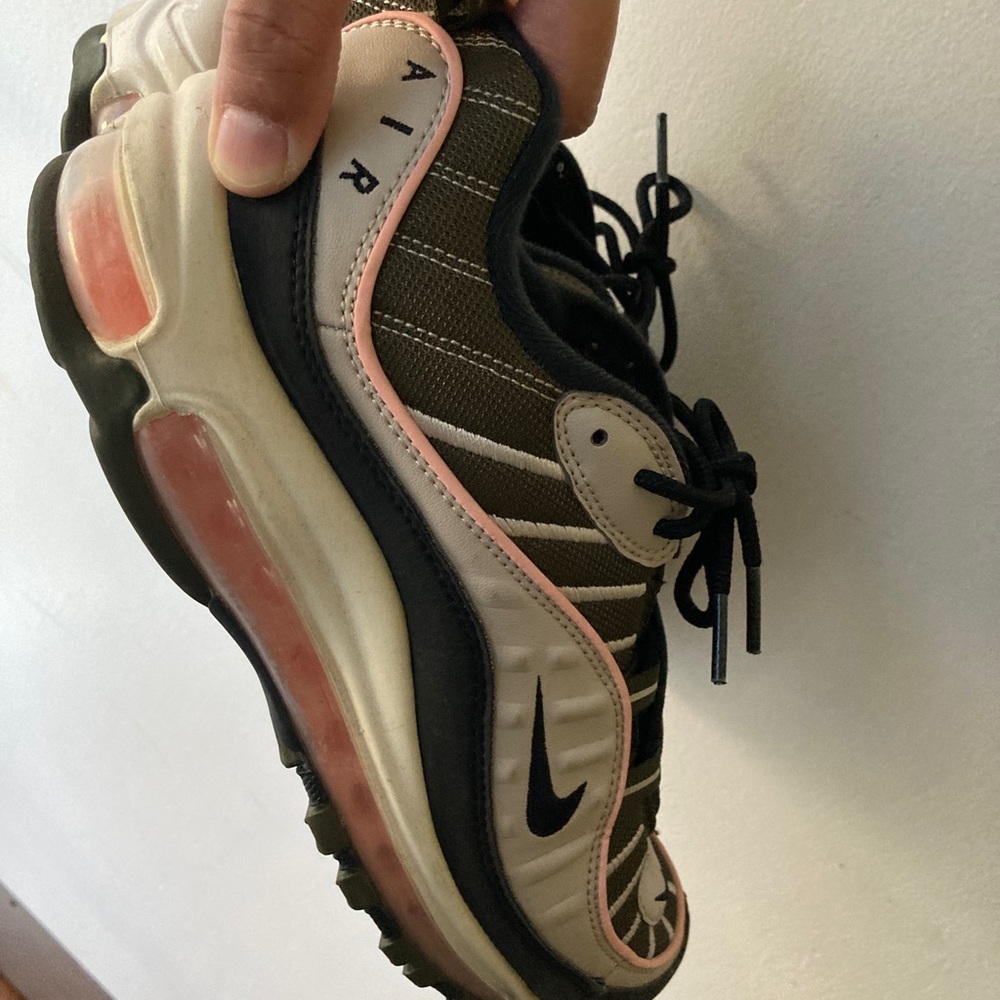 Women’s Nike Air Max 98